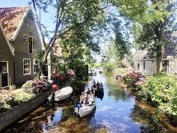 From high end international chain hotels to family run broek in waterland has many attractions to explore with its fascinating past, intriguing present and exciting future. Mooiste Routes Wandelen Rond Broek In Waterland Noord Holland