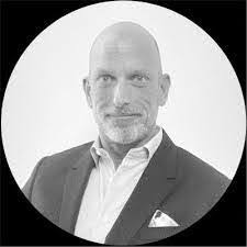 Marty Maddox's Instagram, Twitter & Facebook