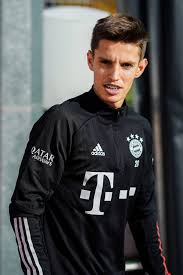 Le joueur de 19 ans intègrera d'abord l'équipe réserve. How Will The Decision On Tiago Dantas Affect The Vision And Collaboration For Future Transfers At Bayern Munich Bavarian Football Works