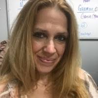 Heather Kellogg's Instagram, Twitter & Facebook