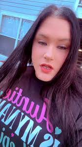 Nicole Meeks's Instagram, Twitter & Facebook