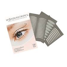 Pin Auf Frisuren Make Up Und Kleidung
