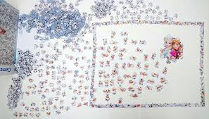 Smart, easy and fun crossword puzzles to get your day started with a smile. Puzzle 2018 32 Clementoni Frozen Impossible Puzzle Cronicas Puzzleras