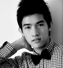 My Favorite Handsome Boys: July 2012