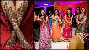 Gujarati Weddings Customs And Rituals Weddingplz Ladies Sangeet Indian Wedding Inspiration Indian Wedding