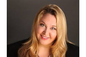 Daring Women Profiles