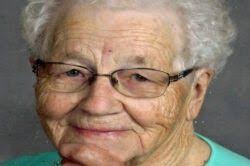 Lillian Pettit's Instagram, Twitter & Facebook