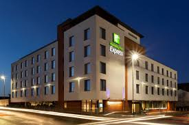 When we got there, we quickly found out why it was so cheap. Review The Newly Refurbished Holiday Inn Express Cheltenham Visit Cheltenham