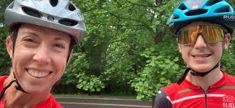 Lisa Levin's Instagram, Twitter & Facebook