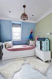 Des Idees Pour Une Chambre De Fille Leroy Merlin En 2020 Deco Chambre Reine Des Neiges Deco Chambre Enfant Chambre Fille