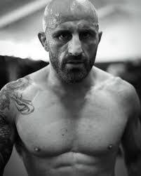 Lorenzo Hunt's Instagram, Twitter & Facebook