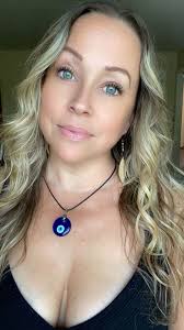 It's an awesome club all the coolest people are in it, and you look  stunning btw 😁