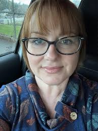 School run done… dodging hails and rain… plus the wind, gotta love winter  school runs. Anyway it's Monday again, back to the grind. I hope you all  have a fabulous day, and