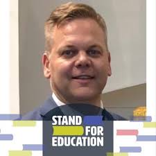 Aaron Hiebert (@ABteacherlife)