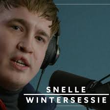 Lars bos, beter bekend onder artiestennaam snelle, is een rapper uit deventer. Snelle Wintersessie 2019 101barz By Blue Ice