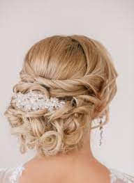 Avis coiffure cheveux mi long laches coiffeur creation internet. Noch 50 Romantische Brautfrisuren Fur Lange Haare Chignon Bas Mariage Coiffure Mariage Cheveux Long Coiffure Mariage Mi Long