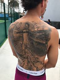 Das hat inzwischen auch sein teamkollege raheem sterling mitbekommen. Leroy Sane Admits He Regrets Huge Back Tattoo Symbolising His Man City Spell Daily Star
