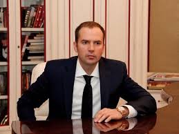 Артист не отвечал на телефонные звонки, не открывал дверь. Advokat Zhorin Rasskazal O Razvode S Boksershej Ragozinoj Mk