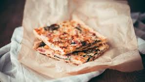 L'avena (in francese avoine, in inglese oat) è una pianta appartenente alla famiglia delle graminaceae, genere avena, specie sativa; Focaccia Di Quinoa E Zucchine Senza Farina Senza Uova E Gluten Free