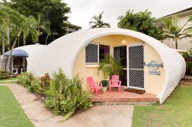 Igloo By The Sea Trinity Beach Qld Australia Minimal House Design Trinity Beach Renting A House