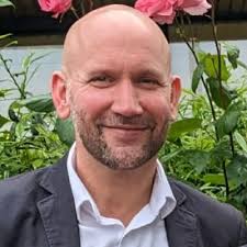 EV CARGO selling off downtons yard. unbelievable for this once good  company, downtons that is. Ev cargo couldn't run a bath