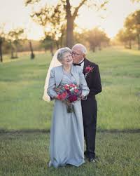 Couple Celebrates 70th Wedding Anniversary With The Photoshoot They Never Had Couple Married For 70 Years Had A Photoshoot To Celebrate