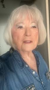 Jayne Vetter's Instagram, Twitter & Facebook