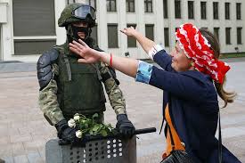 Belarus opposition journalist roman protasevich was taken from a plane with his girlfriend. Thousands Flood Belarus Capital As Election Protests Grow Hawaii Tribune Herald