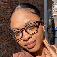 Shemeka Jones's Instagram, Twitter & Facebook