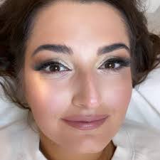 🤍 @a_goldschrafe 🤍 #monasmakerie #makeup #spa #wyckoff #bergencountynj  #skincare