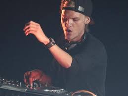 Bekijk Alle Reacties Op Het Overlijden Van Dj Avicii Avicii Rust In Vrede En Calvin Harris