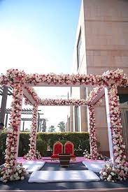 Whimsical Amritsar Wedding With A Bride In A Pretty Pastel Hued Lehenga Wedding Stage Decorations Beautiful Wedding Decorations Wedding Mandap