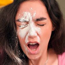 Don’t throw away wine corks! They can still be useful to you! 🍾