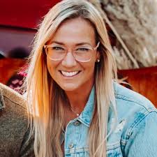 A lot of people are watching "Lover, Stalker, Killer"