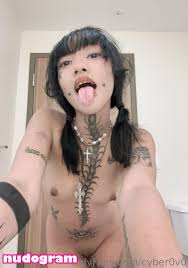 Cyb3r  Cyb3r0w0  cyb3rstream  cyber0v0 Гола изтичане OnlyFans снимка 50  - Nudogram v2.1