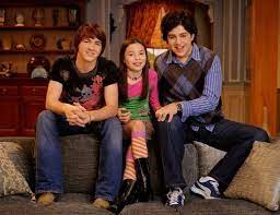 Drake bell — miranda cosgrove. Miranda Cosgrove Drake And Josh Tv Season 1 Nickelodeon And Drake And Josh Stars Miranda Cosgrove And Drake Bel Drake And Josh Drake Josh Drake Bell