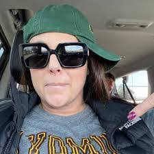 Lori Mcintyre's Instagram, Twitter & Facebook