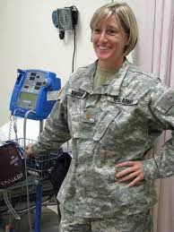 Maj Elizabeth Vinson The Head Nurse Of The Primary Care Clinics At Fox Army Health Center And The Commander Of The Warrior T Military Nurses Army Nurse Nurse