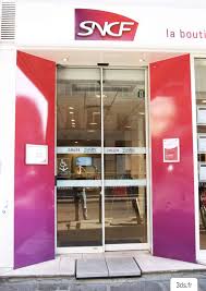 Toutes nos équipes se tiennent à votre disposition pour répondre à toutes vos demandes. Communication Visuelle Voyageurs Habillage Train Pour Sncf 3ds Groupe