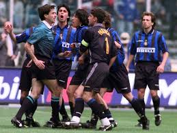 92' roberto gagliardini (inter milan) wins a free kick in the. Barcelona Vs Real Madrid Marseille Vs Paris Saint Germain Juventus Vs Inter Milan Boca Juniors Vs River Plate And Other Clasico Clashes From Around World