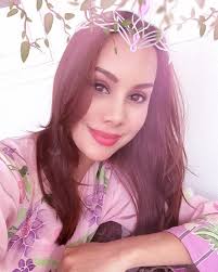 Watak yang dimainkan dalam telemovie aidil click lebih menyerlah dan lebih baik berbanding watak adrian dalam playboy itu suami aku. Tania Hudson Punca Keretakan Neelofa Fattah Tania Hudson Mengakui Hubungannya Dengan Fattah Amin Hanya Sekadar Rakan Sekerja Dan Tidak Lebih Dar Gambar Pilot