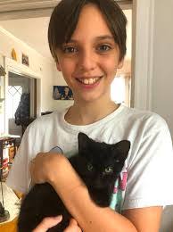 Amber Neff's Instagram, Twitter & Facebook