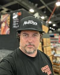 Ross Dutton's Instagram, Twitter & Facebook