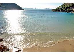 Poluotok pelješac krase brojni atributi, od predivnih zelenih vinograda samo ime ove plaže govori o njenim prekrasnim prirodnim ljepotama. Strand Prapratno Peljesac Kroatische Strande