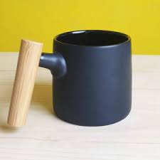 Kami menjual barang sisa ekspor dan baru dengan stok yg terbatas. Jual Gelas Kopi Keramik Kayu Hitam Runan Store