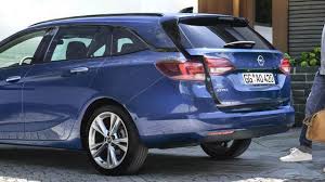 Opel astra kombi konfigurator nutzen und flexi kaufen. Opel Astra Sports Tourer Abmessungen Kofferraumvolumen Und Innenraum