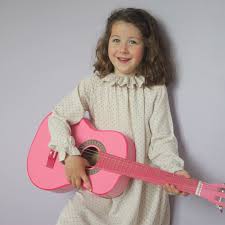 Chemise sans pince poitrine à la coupe plutôt ample. Patron Cotuure Blouse Enfant Ou Chemise De Nuit Antigone