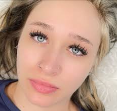 Let's get to 3,500 followers 💗 Make sure to enter this really awesome  giveaway from some Beats By Dre Kim Kardashian ear buds! Make sure to  follow all the rules 💋 Winner