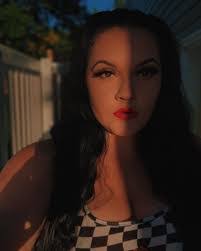 Erica Chesney's Instagram, Twitter & Facebook