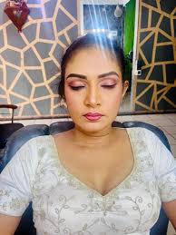 Salon Mirelz by Dinushi Perera